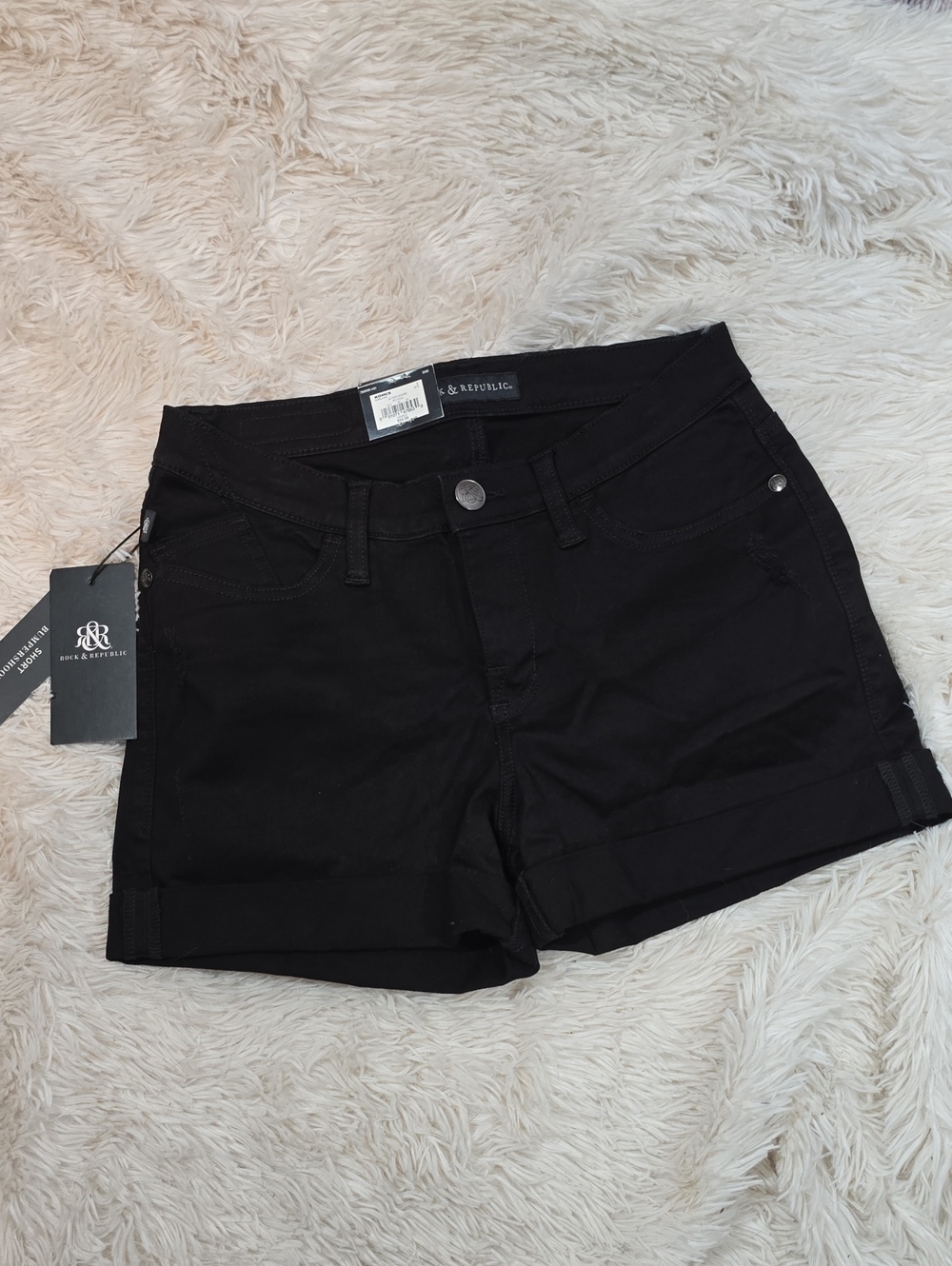 Rock & Republic 'Bumpershoot' Black Denim Shorts Size 8 NWT